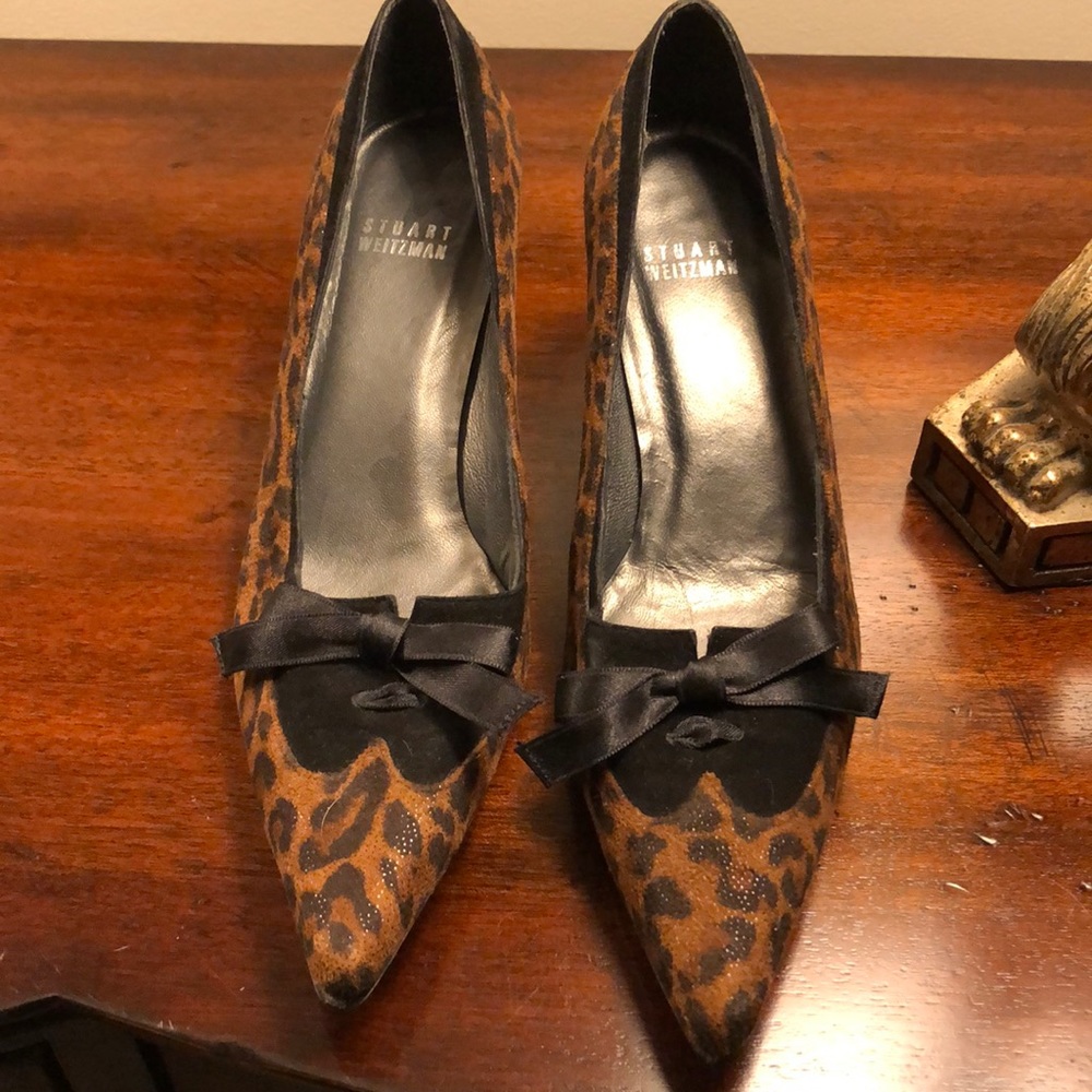 Stuart Weitzman leopard pump